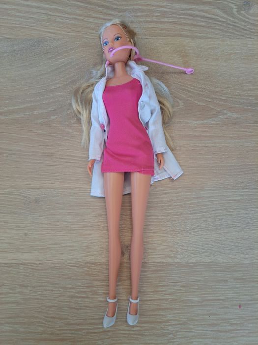 Oryginalna lalka Barbie