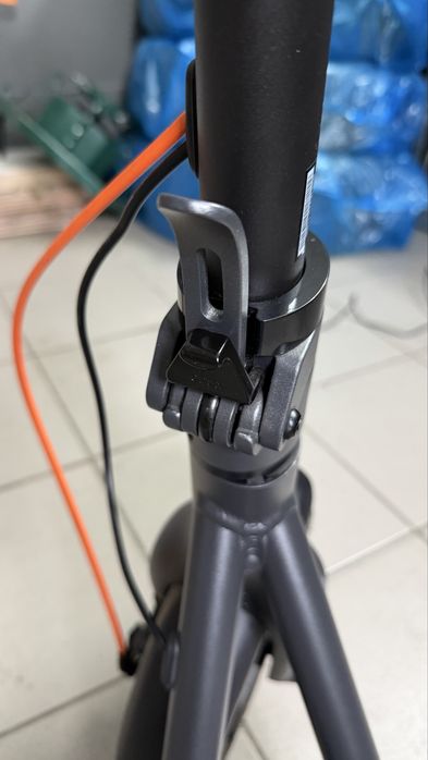 SEGWAY Ninebot KickScooter F2 Plus 55km 400W 10" Czarny