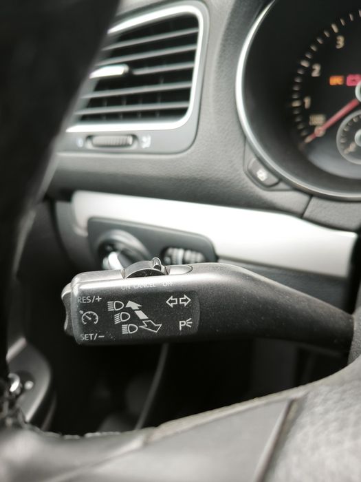 Volkswagen Golf VI