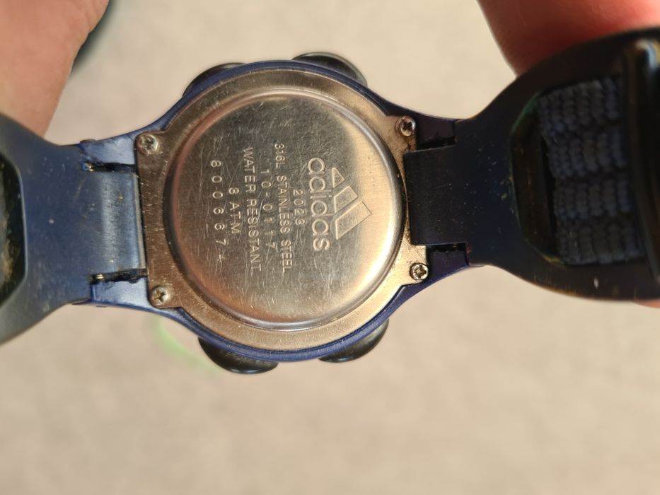 Zegarek dziecięcy adidas.