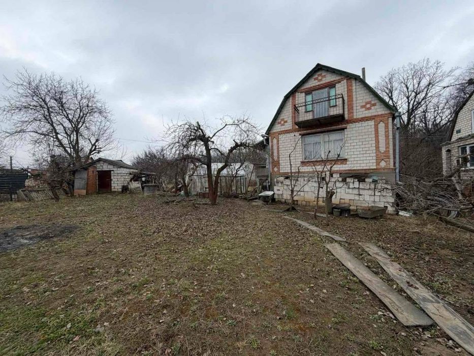 Продаж земельної ділянки 18 сотки  + дача