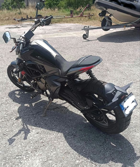 Mota Zontes 310-V praticamente nova
