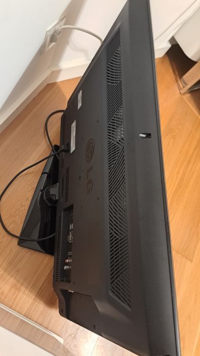 TV LG 32ld650 para peças.