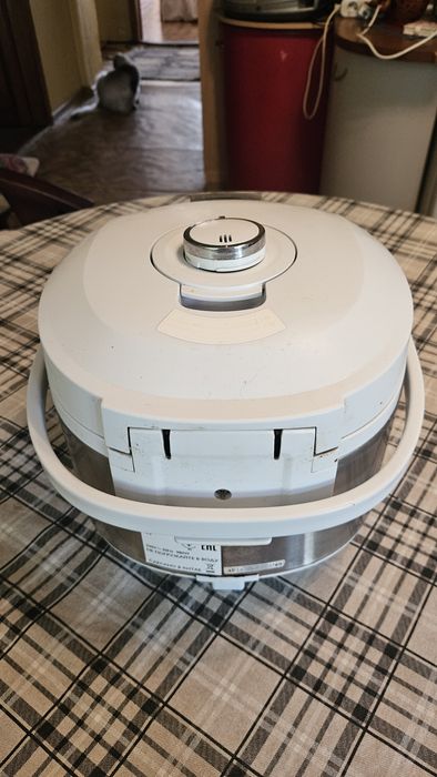 Мультиварка Philips HD3136