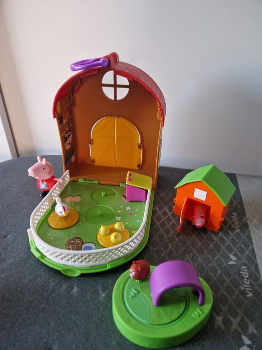 Farma świnka Peppa Wycieczka na farmę Zabawka kurnik
