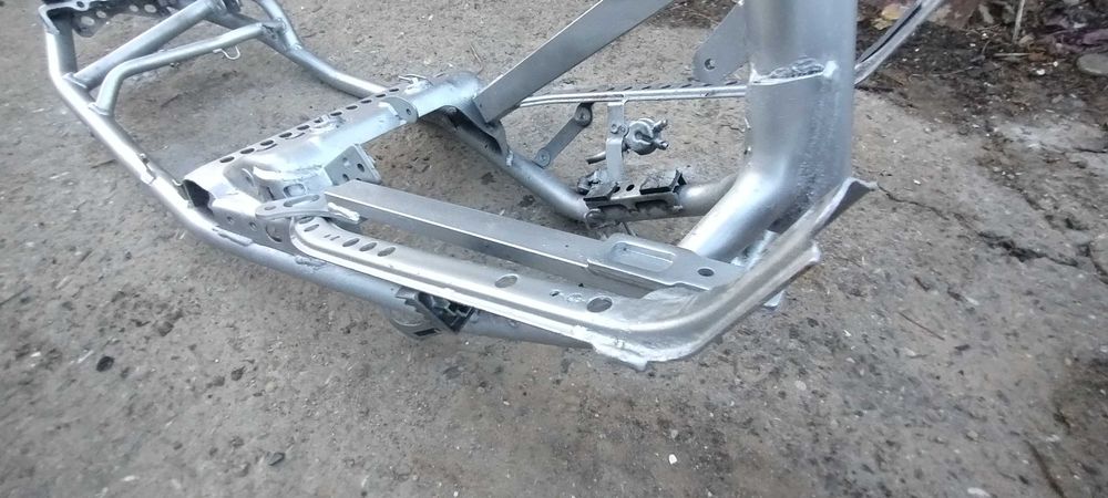Продам раму з документами від мопеда Suzuki Adrress 110