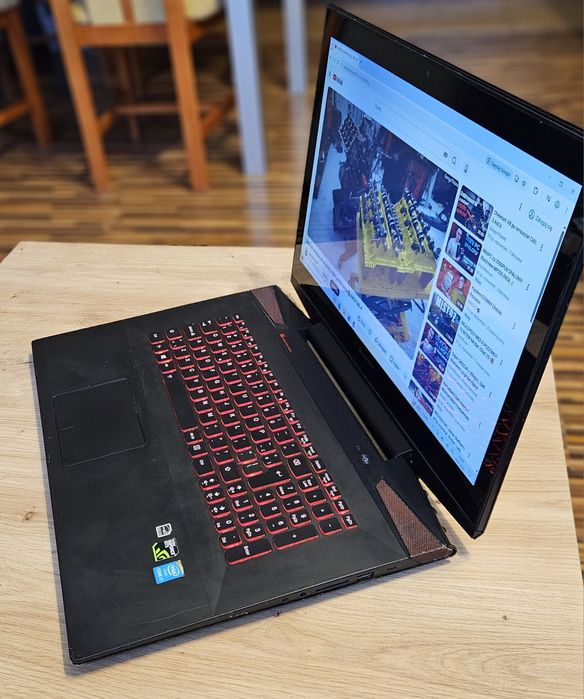 Laptop Lenovo Y70-70 Touch