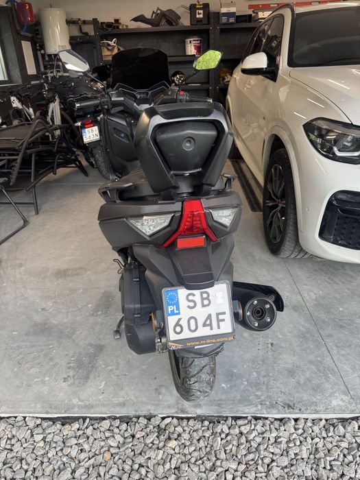 Skuter Zipp Quantum Max 125