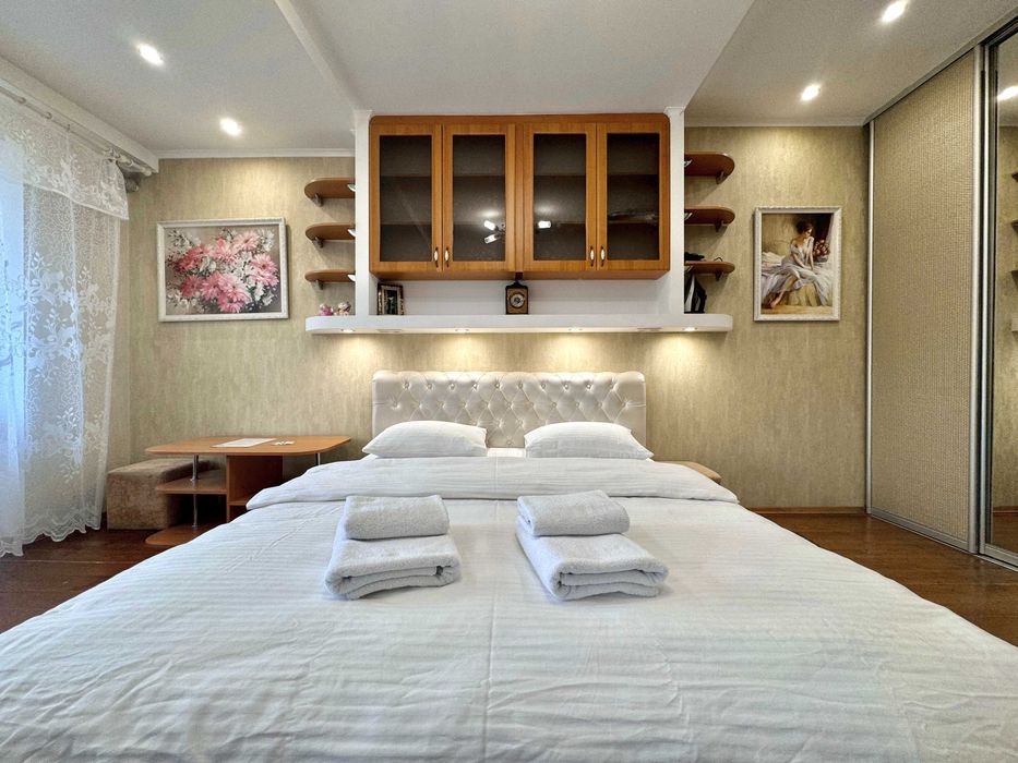 ApartPoltava  Стильна однокімнатна квартира поряд БІЛОЇ АЛЬТАНКИ подоб