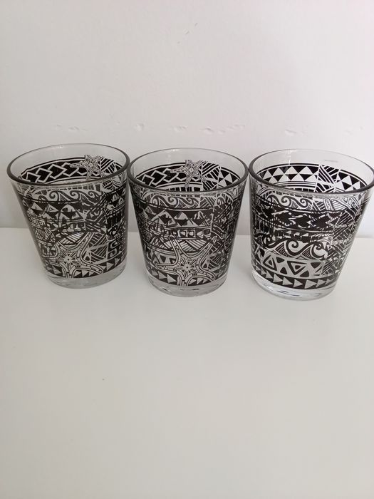 Venda -se copos incríveis para cocteis conjunto quatro unidades!