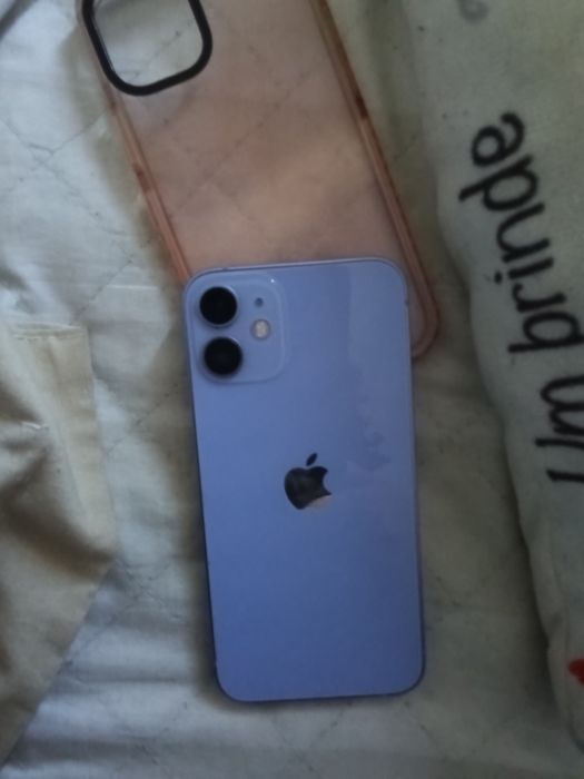iPhone 12 mini novo com dois anos garantia