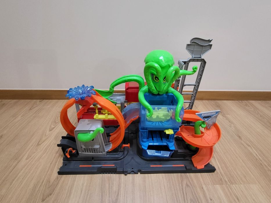 Hot Wheels Ultimate Octo Car Wash