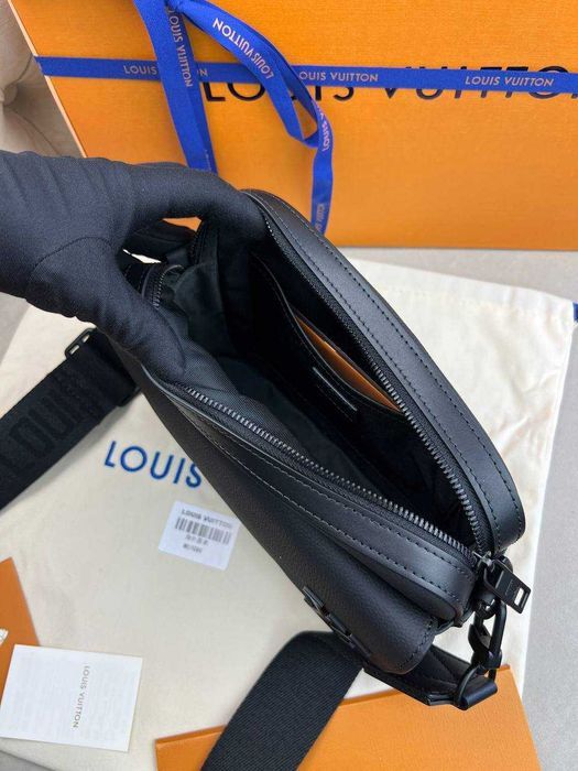 Кроссбоди сумка Louis Vuitton черный мессенджер Луи Виттон c810