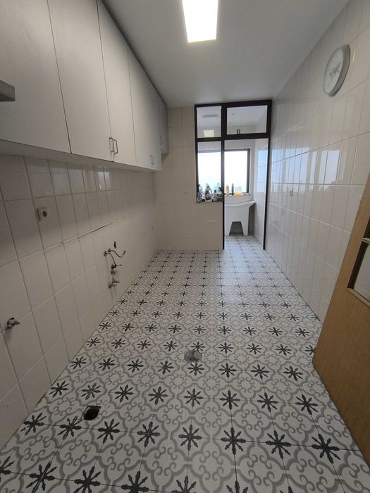 Serviços OBRAS: cerâmica/azulejo, pintura, pladur e flutuante