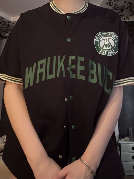 Бомбер / баскетбольна куртка Milwaukee Bucks