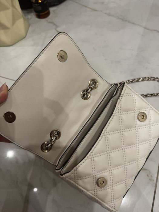 сумка guess біла