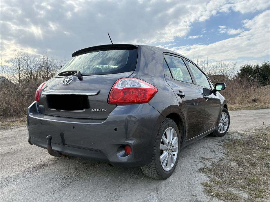 Sprzedam Toyote Auris