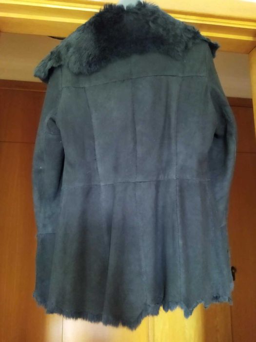 Casaco preto em pele genuína - Tamanho S