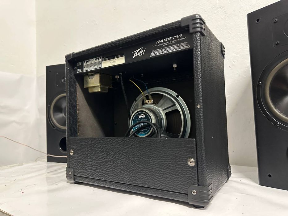 Wzmacniacz combo gitarowo Peavey RAGE 158
