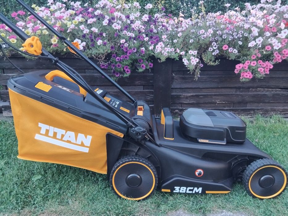Kosiarka elektryczna Titan 1700W nóż 38cm wysyłka
