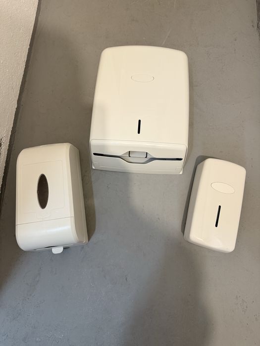 Dispensador toalhetes/ papel higiénico/ sabão mãos