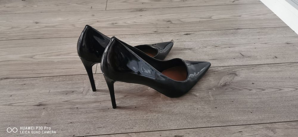 Szpilki lakierki r 44 Nowe czarne