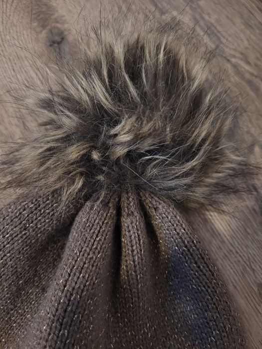 Bera nowe czapki z metką