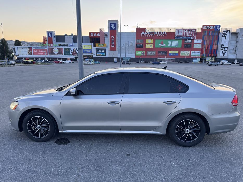 Passat NMS 2012 року 2,5 л 267 тис. км в топовій комплектації