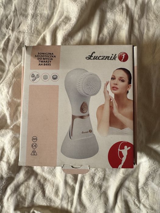 Łucznik soniczna szczoteczka do mycia twarzy