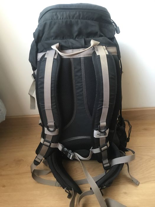 Michila de caminhada  The North Face 60 litros