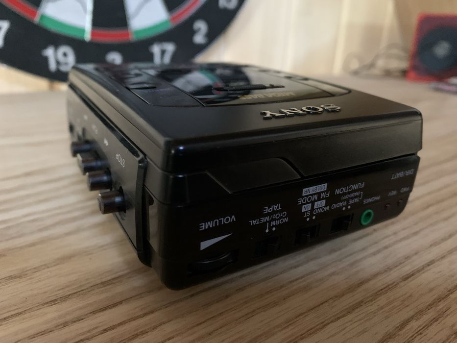 Вінтажний SONY  WM F2085 робочий