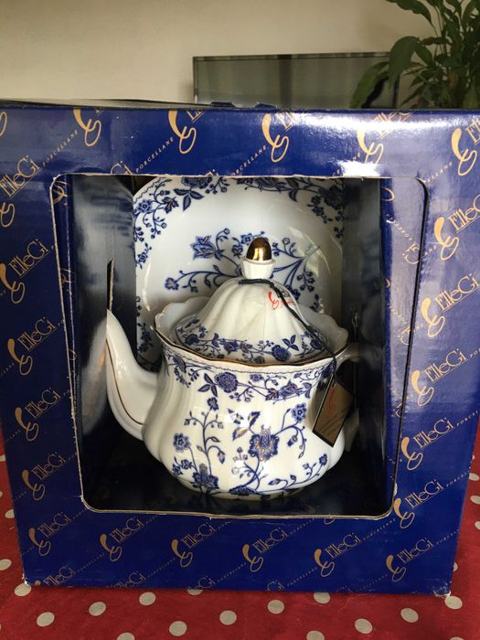 conjunto leiteira com prato