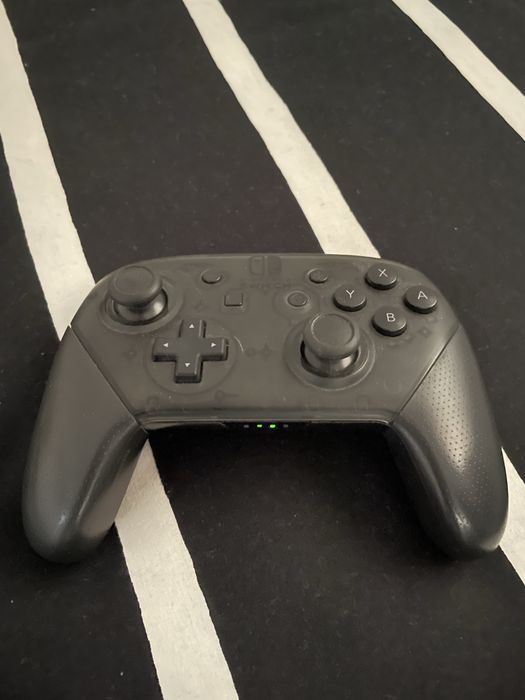 Comando Pro Nintendo Switch + Cabo Usb C (Original)