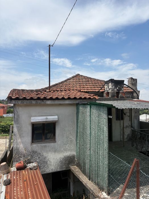 Vendo casa para restauro