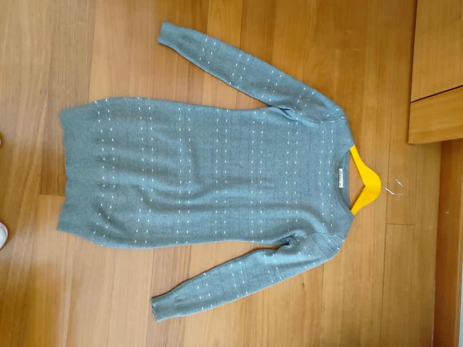 Vestido de malha cinza