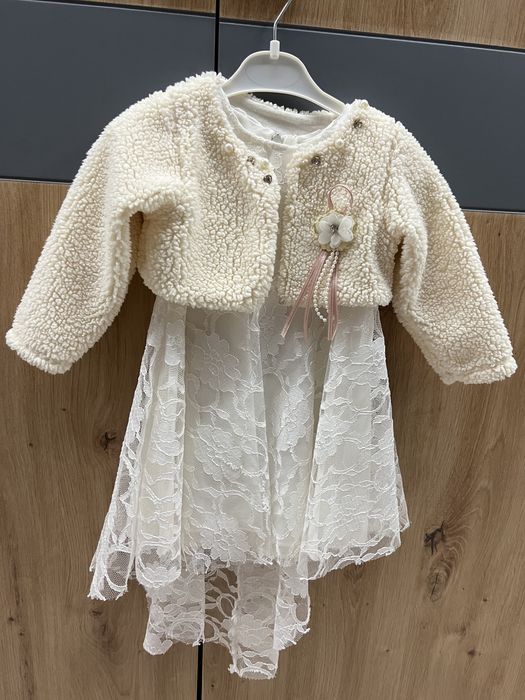 Продам сукню на дівчинку 6 місяців