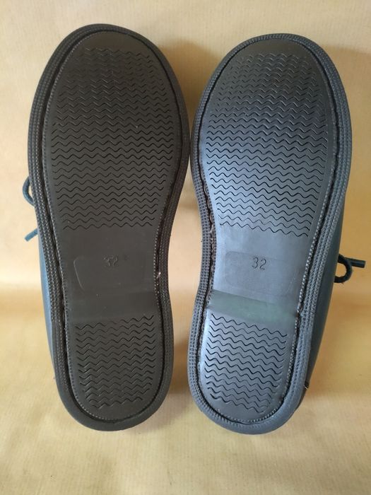 Sapatos tam. 32 oferta de cinto