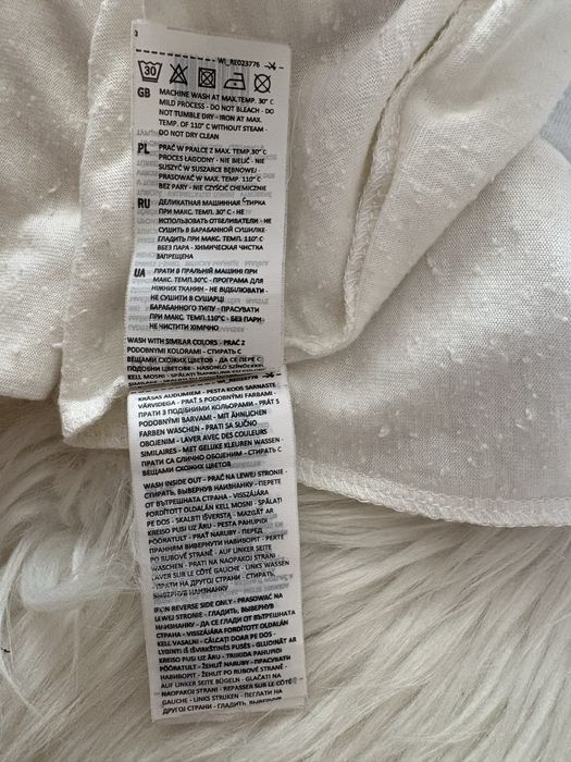 biały, wiązany na dole top bez rękawów w stylu boho marki Reserved M