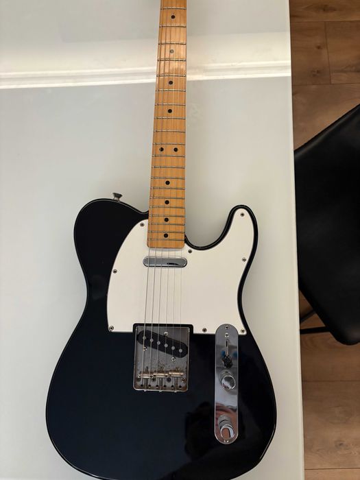 Fender Telecaster Made in Japan 01