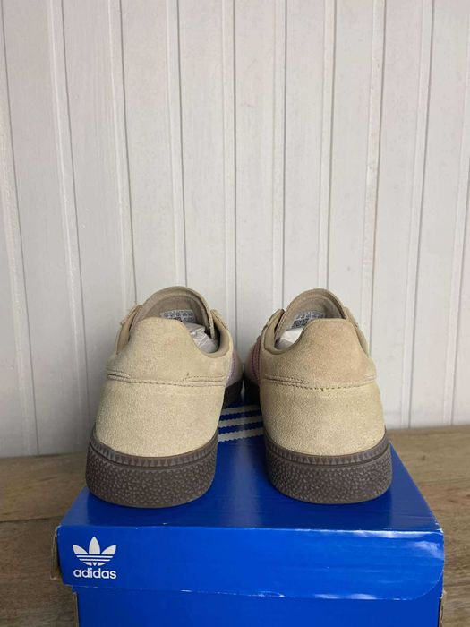Używane buty damskie adidas handball spezial beżowe org 38 2/3