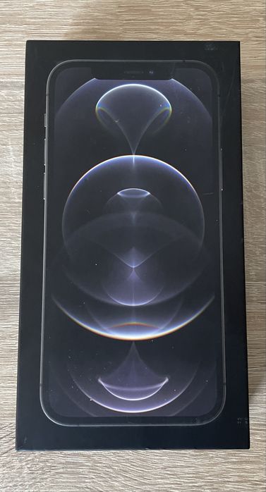 Iphone 12pro, 5 etui, kabel zasilajacy, szkło prywatyzujace