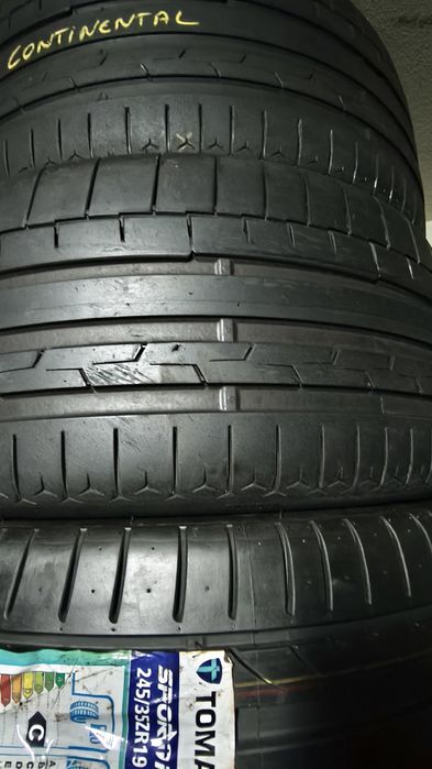 Pneus  245/35/19