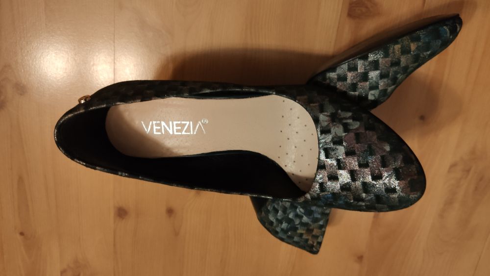 Czółenka Venezia 36