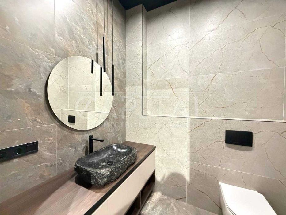 ПЕРША ЗДАЧА ГЕНЕРАТОР ОСОКОРКИ Osocor Residence світлий прострий  таунхаус - More