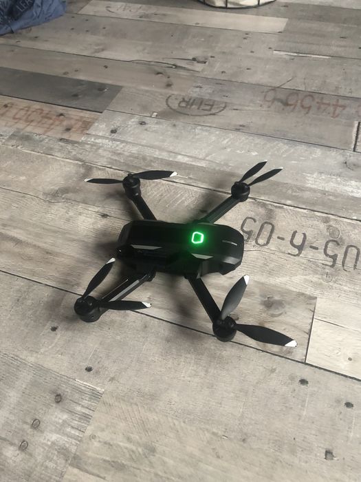 Dron yuneec mantis q