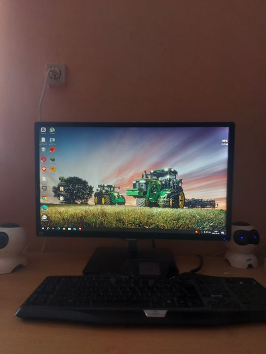 Доброго дня, продам настільний комп'ютер.