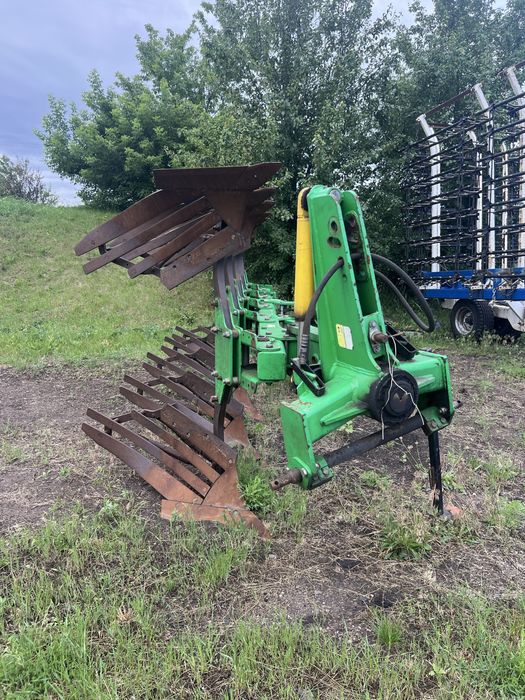 Продам Плуг Пон 4-40+1 оборотний/ ПДВ/ Торг/ Обмін
