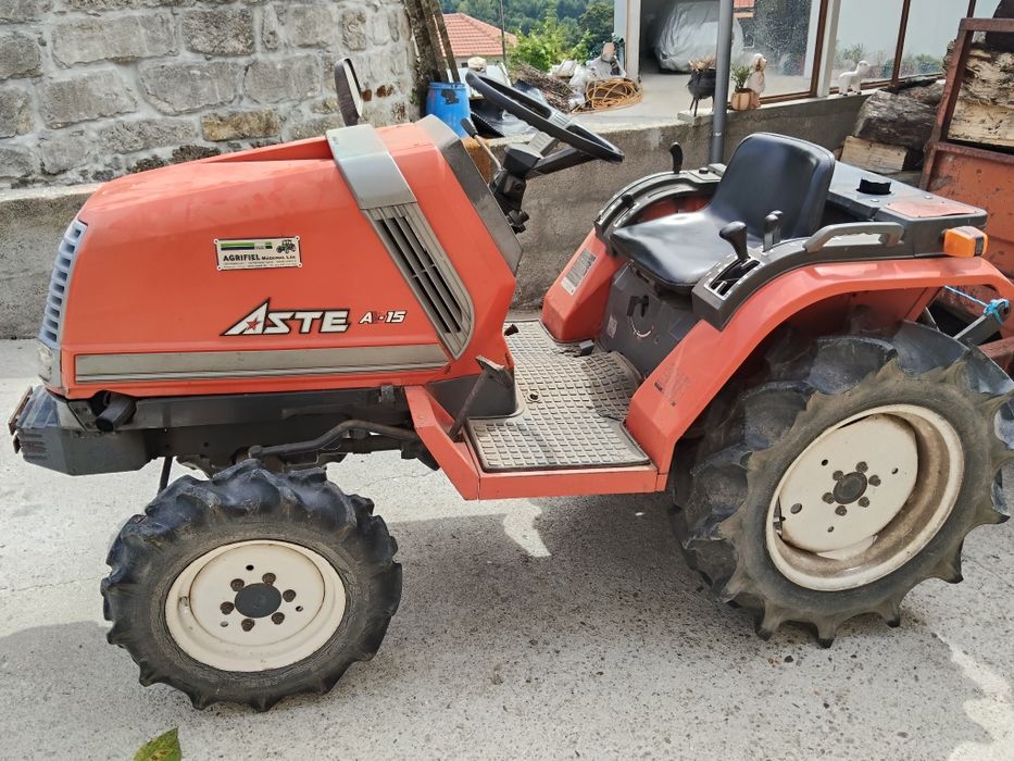 Trator Kubota (A15)