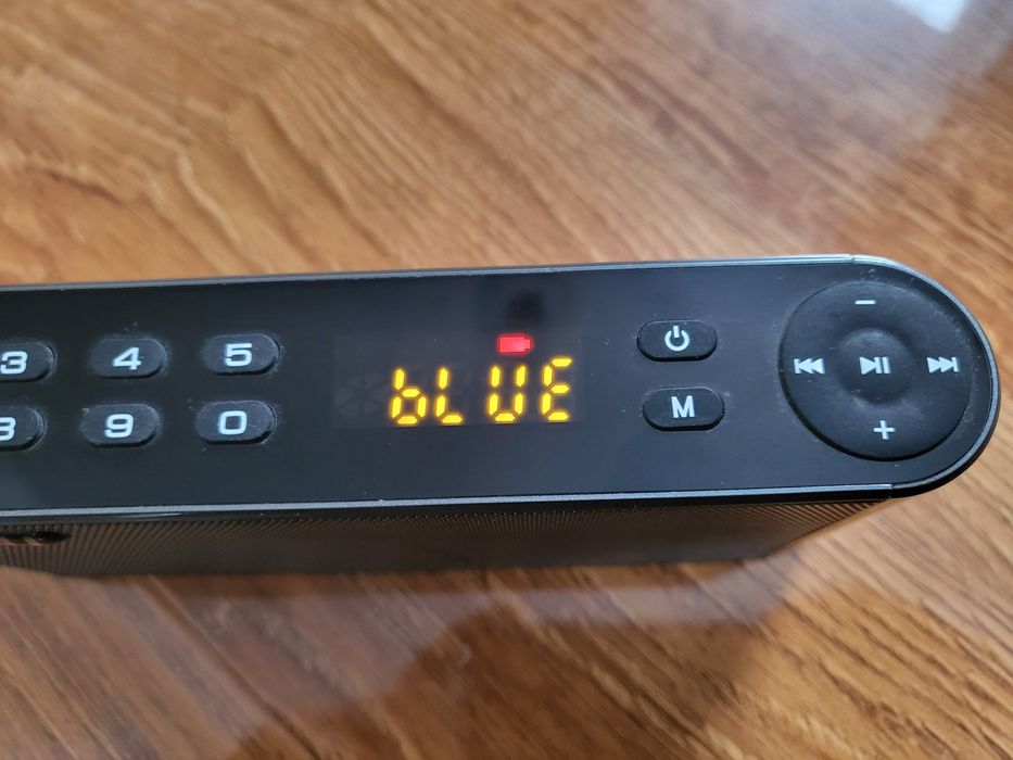 Акустична колонка з блютус, мп3, USB, TF флеш картою, ФМ радіо, AUX