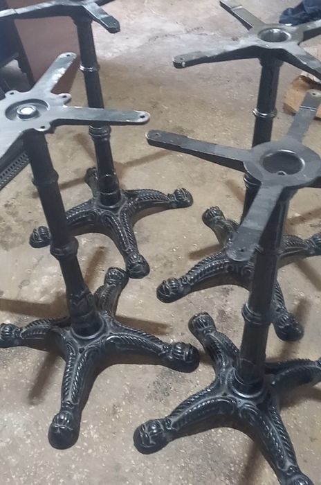 Bases de mesas em ferro fundido